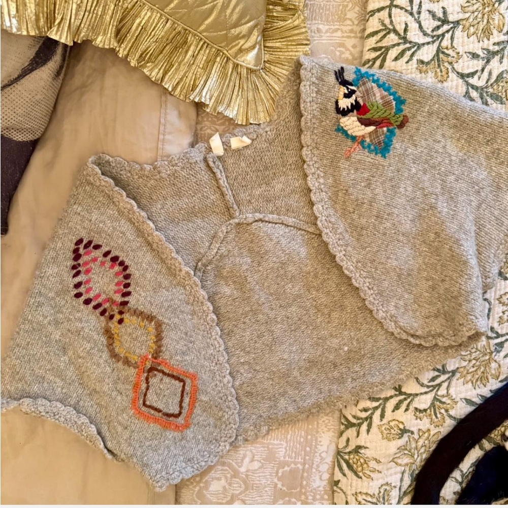 Moth Anthropologie Light Gray Wool Bolero with Embroidered Bird S/M